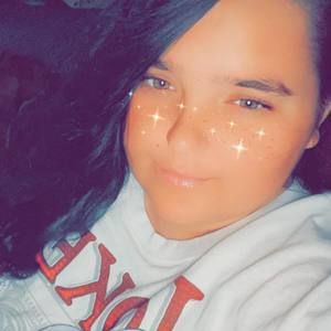 Meet your Posher, Nina